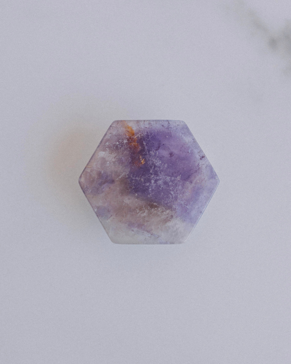 Amethyst II White Phone Grip