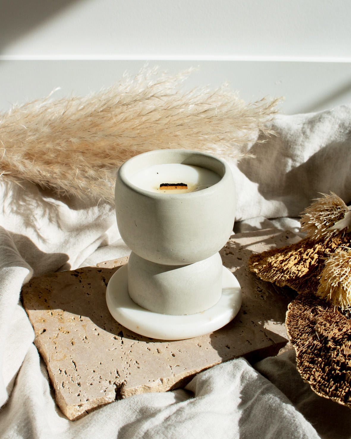 Mojave Dreams Coconut Soy Candle - Concrete Pedestal